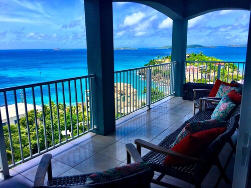 MANGO MOJO Penthouse Paradise! Stunning Views, Pool, Walk to Cruz Bay, Generator