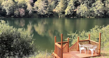 Große Vintage 2500sq ft. Land Kabine erstaunlich Fluss vor Einstellung!
