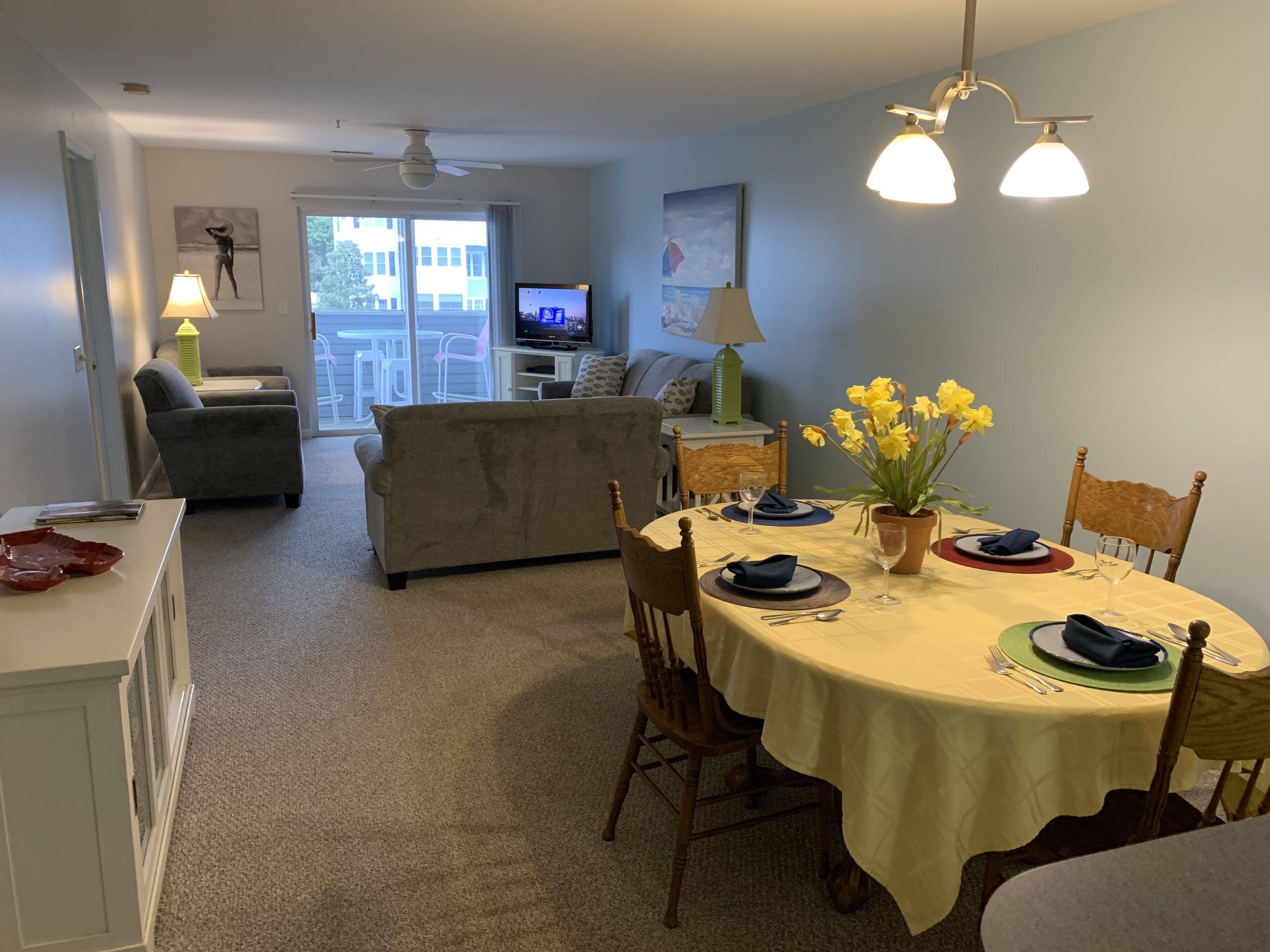 All linens included! 2BR 2B close to downtown Rehoboth with wonderful reviews!