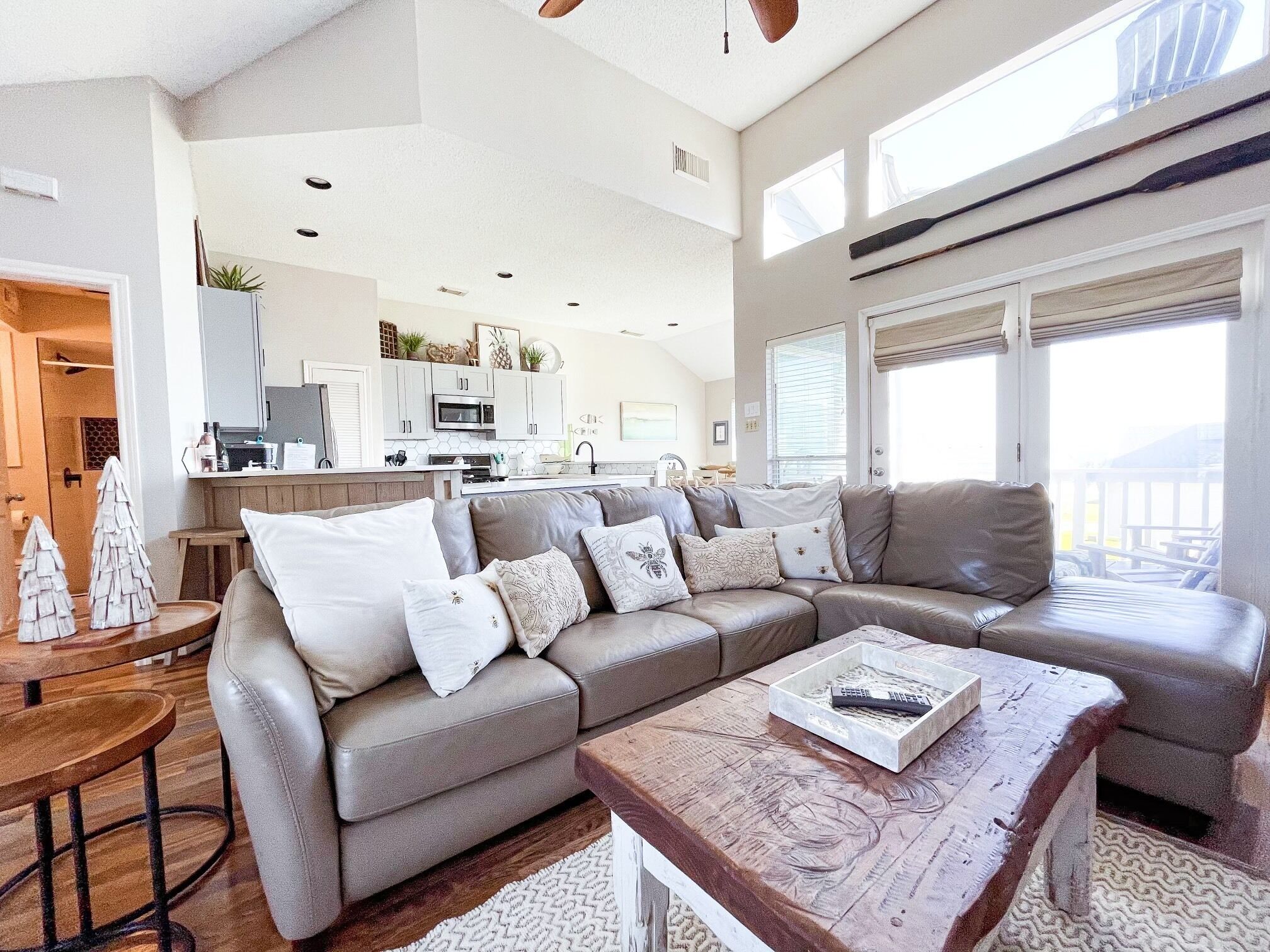New Hot Tub, Oceanview, New Outside Decks, Secluded Beach, Beachside Retreat