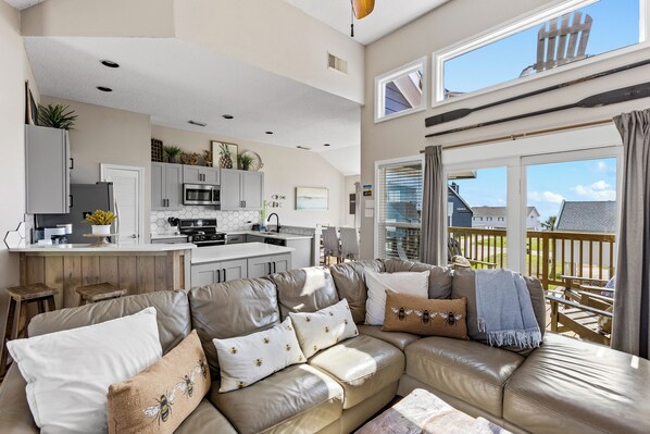 Smart TV, DVD player, video library, stereo