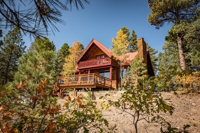 Hot Tub: Hike, Fish, Ride, Eat, Drink or just relax in the Spa