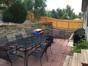 تناول الطعام بالخارج