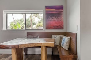 Interior - Villa 8 (Kihei)