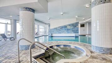 Piscine intérieure, piscine extérieure