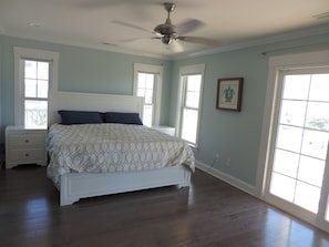 5 habitaciones, tabla de planchar con plancha y wifi gratis 