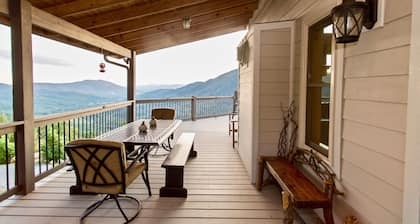 Voted "BEST VIEWS" - High Demand Area! - Surrounded by Pisgah National Forest!
