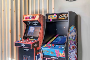 Spielezimmer