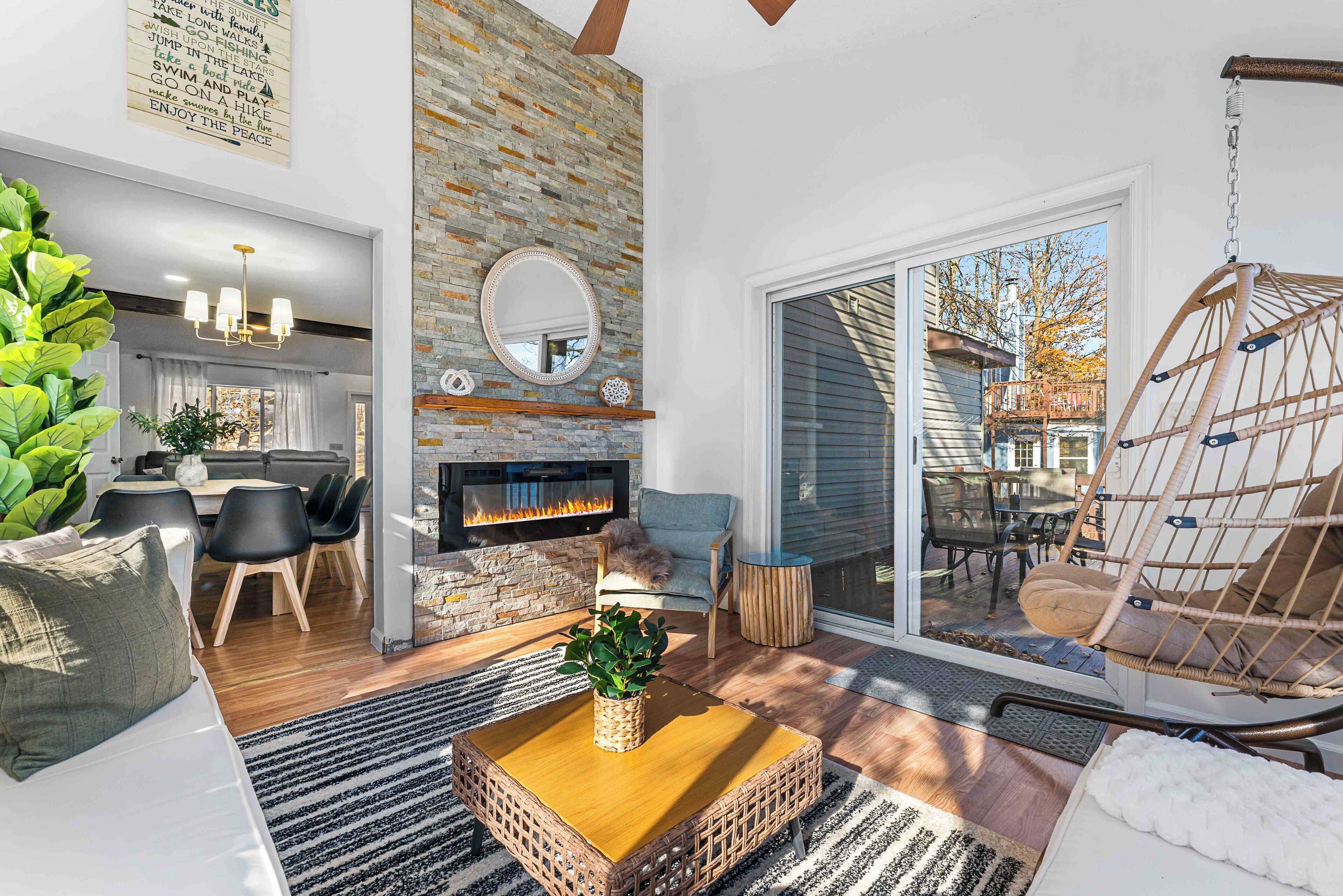 TV, fireplace, offices