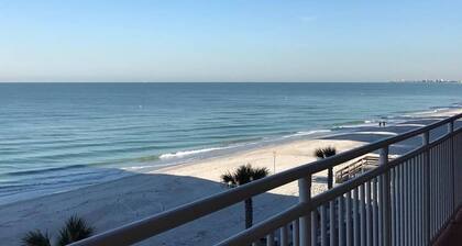 Luxury Beachfront Condo with Spectacular Sunsets!