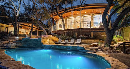 Austin Lake Travis! Piscina bañera de hidromasaje muelle kayaks parrilla ping pong baloncesto Wi-Fi