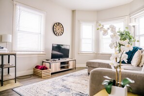 Smart-TV, DVD-Player, Videothek