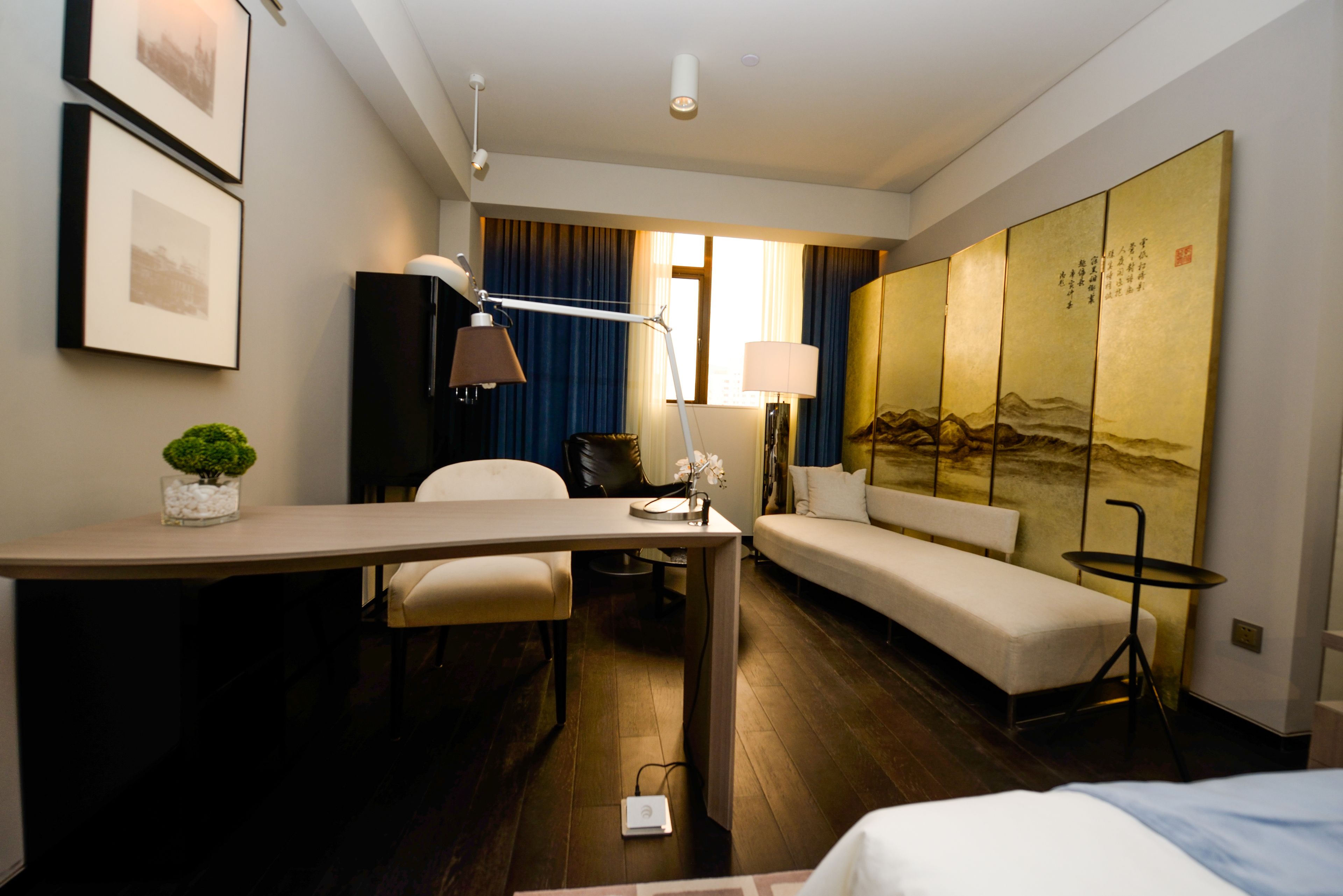 minibar, in-room safe, desk, blackout curtains