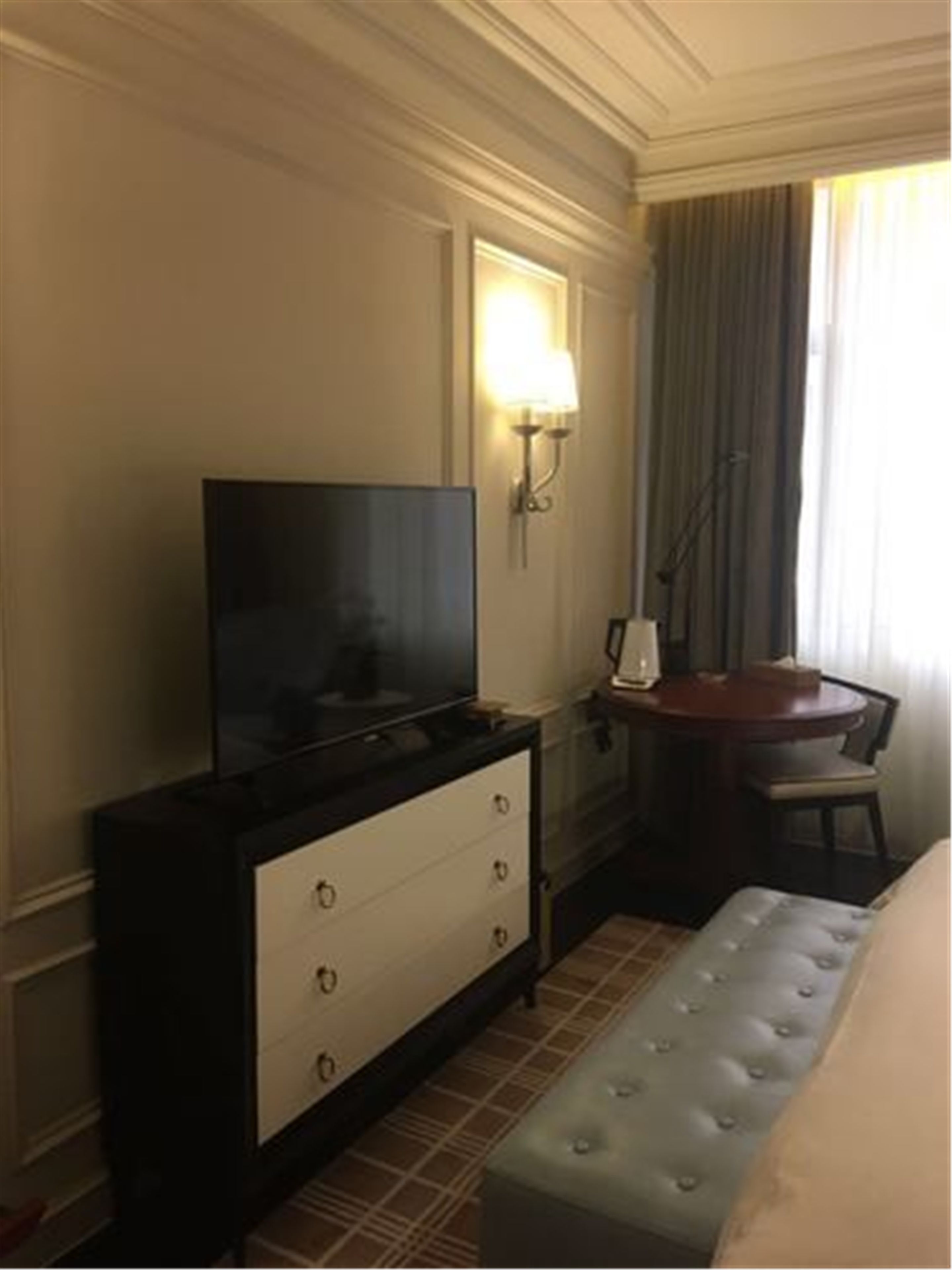 40-inch led tv with cable channels, tv