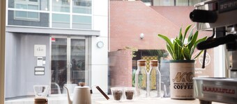 almond hostel & cafe Shibuya