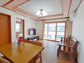 Family Room, 2 Bedrooms (79 sqm) | Living area - Seongsan Sunrise Pension (Seogwipo)