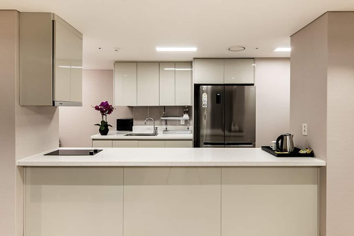 residence presidential suite (+massage chair) | private kitchen | fridge, electric kettle