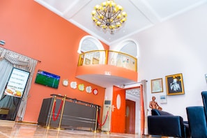 Concierge desk - Cofkans Hotel (Obuasi)
