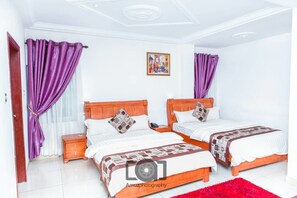 Twin Room | Premium bedding, in-room safe, desk, rollaway beds - Cofkans Hotel (Obuasi)