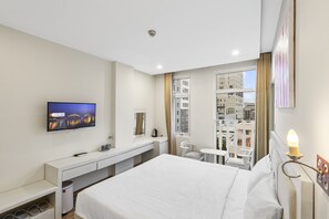 Deluxe Double Room, City View | View from room