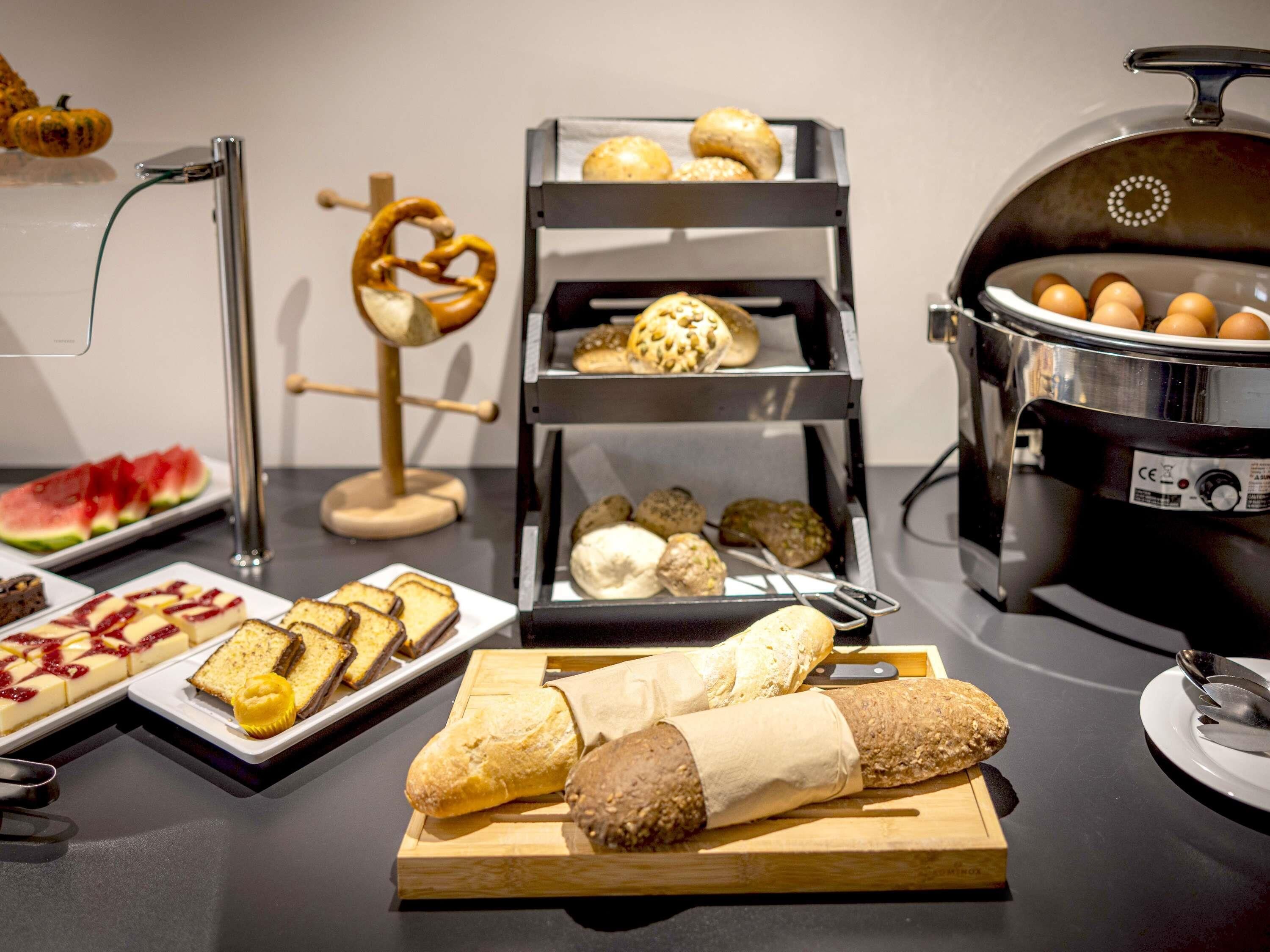Frühstücksbuffet am Wochenende gegen Gebühr