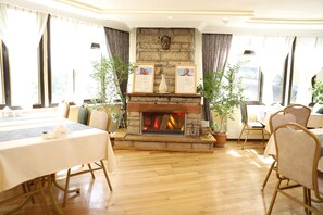 Breakfast, lunch, dinner served; Turkish cuisine  - Hotel Buldum (Ankara)