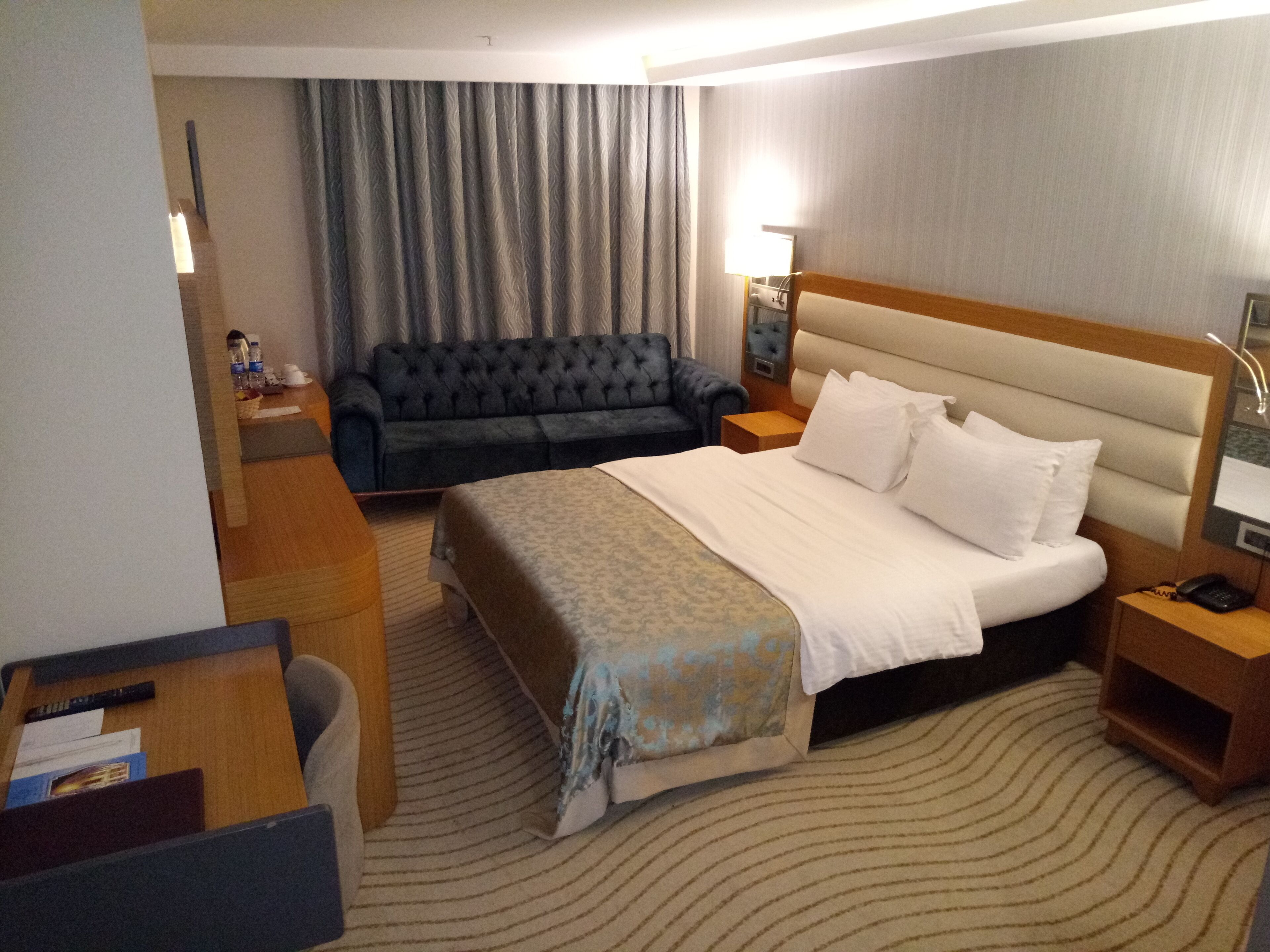 premium bedding, minibar, in-room safe, soundproofing