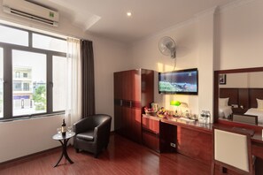 Ropa de cama de alta calidad y minibar 