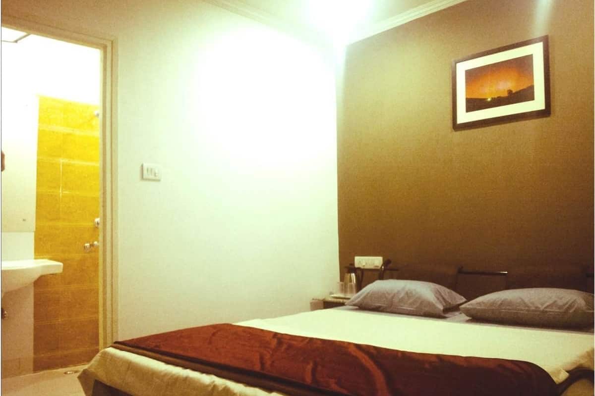 In-room safe, desk, soundproofing, rollaway beds