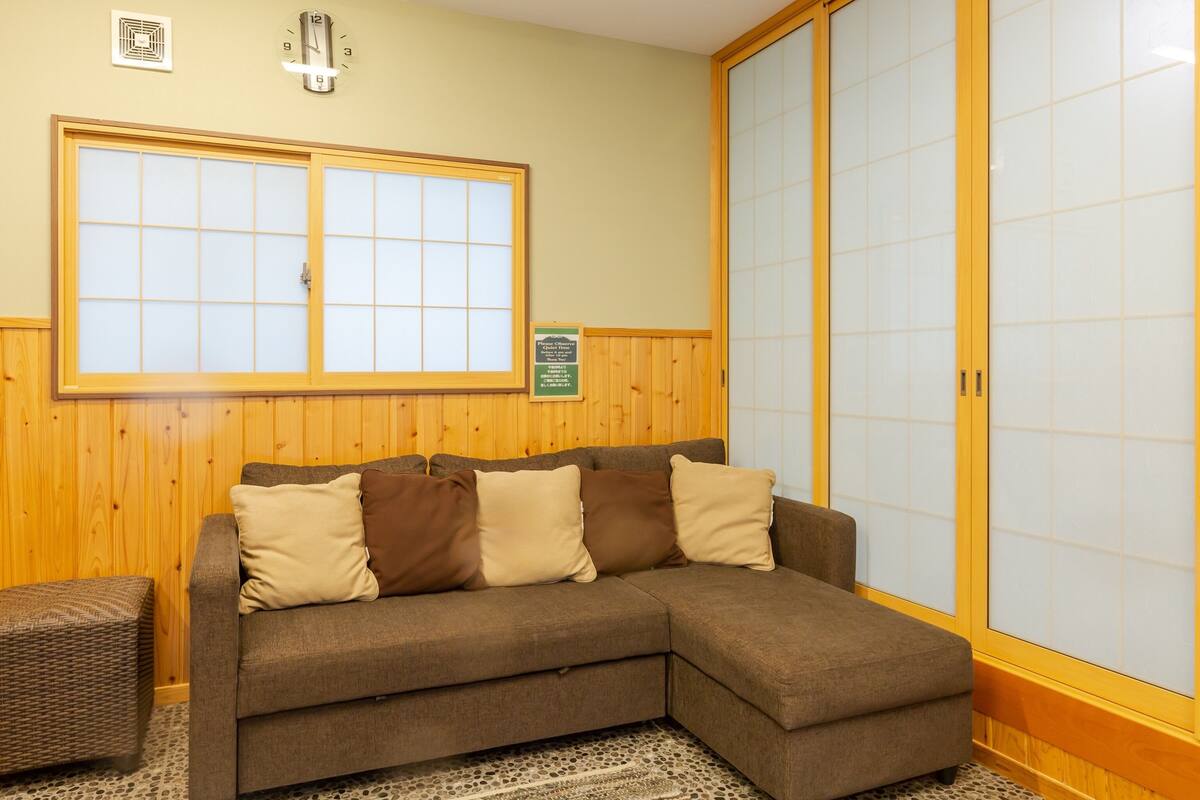 japanese room - quintuple, (non-smoking) | living area | flat-screen tv