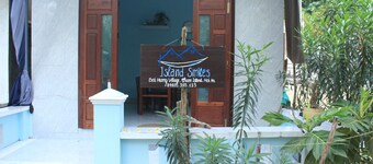 Island Smiles Homestay