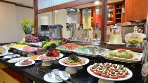 Buffet - Blue Hanoi INN Legend Hotel (Hanoi)