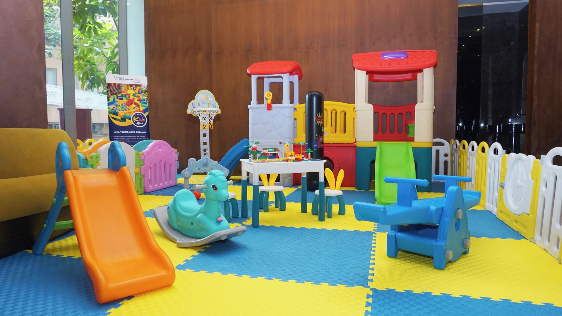 children’s play area – indoor