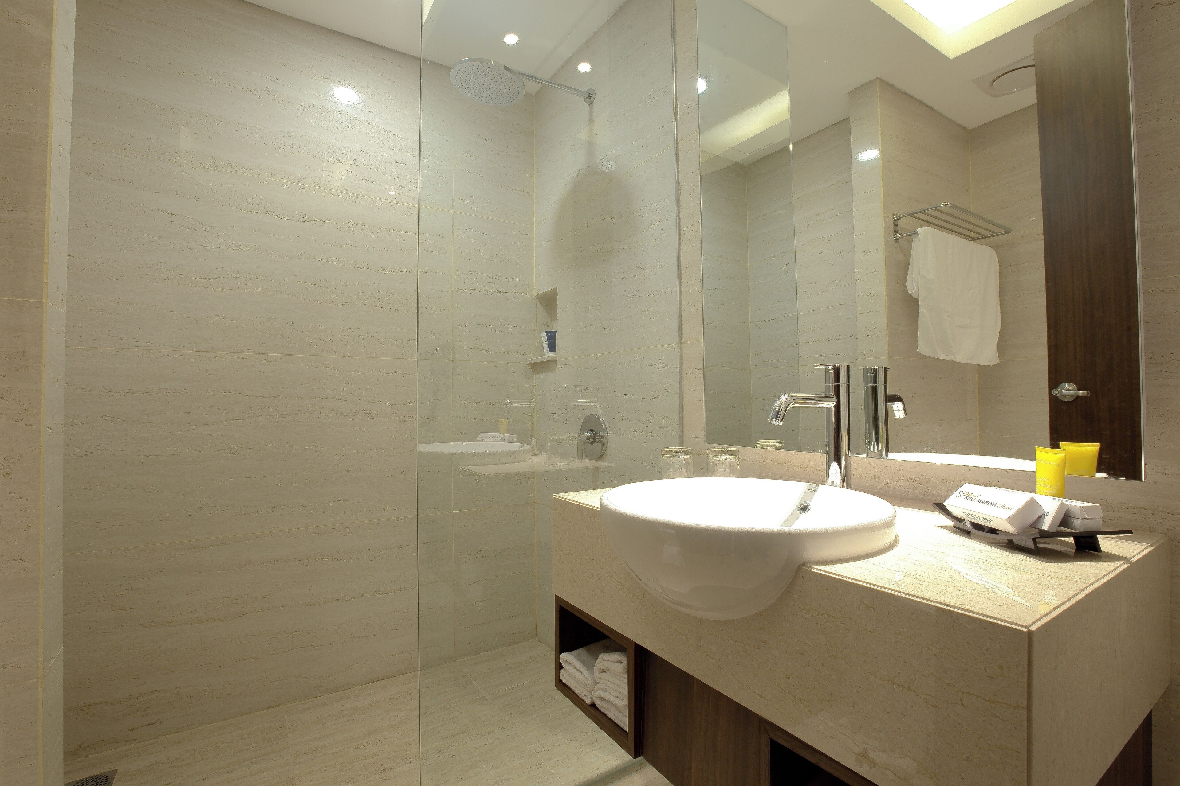 shower, free toiletries, hair dryer, slippers