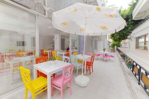 Breakfast served - Hotel Tuna (Edremit)