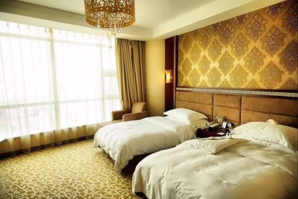 Minibar, in-room safe, desk, blackout curtains