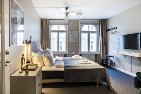 Appartement Design, 2 chambres, vue ville | 1 chambre, coffres-forts dans les chambres, décoration personnalisée