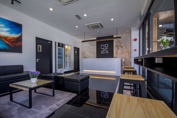 Lobby sitting area - Mode Inn Icon City (Bukit Mertajam)