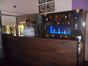 Bar (on property) - Hotel Ravikant (Pune)