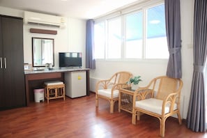 Comfort Double Room | Room amenity - Sunshine Guest House (Hua Hin)