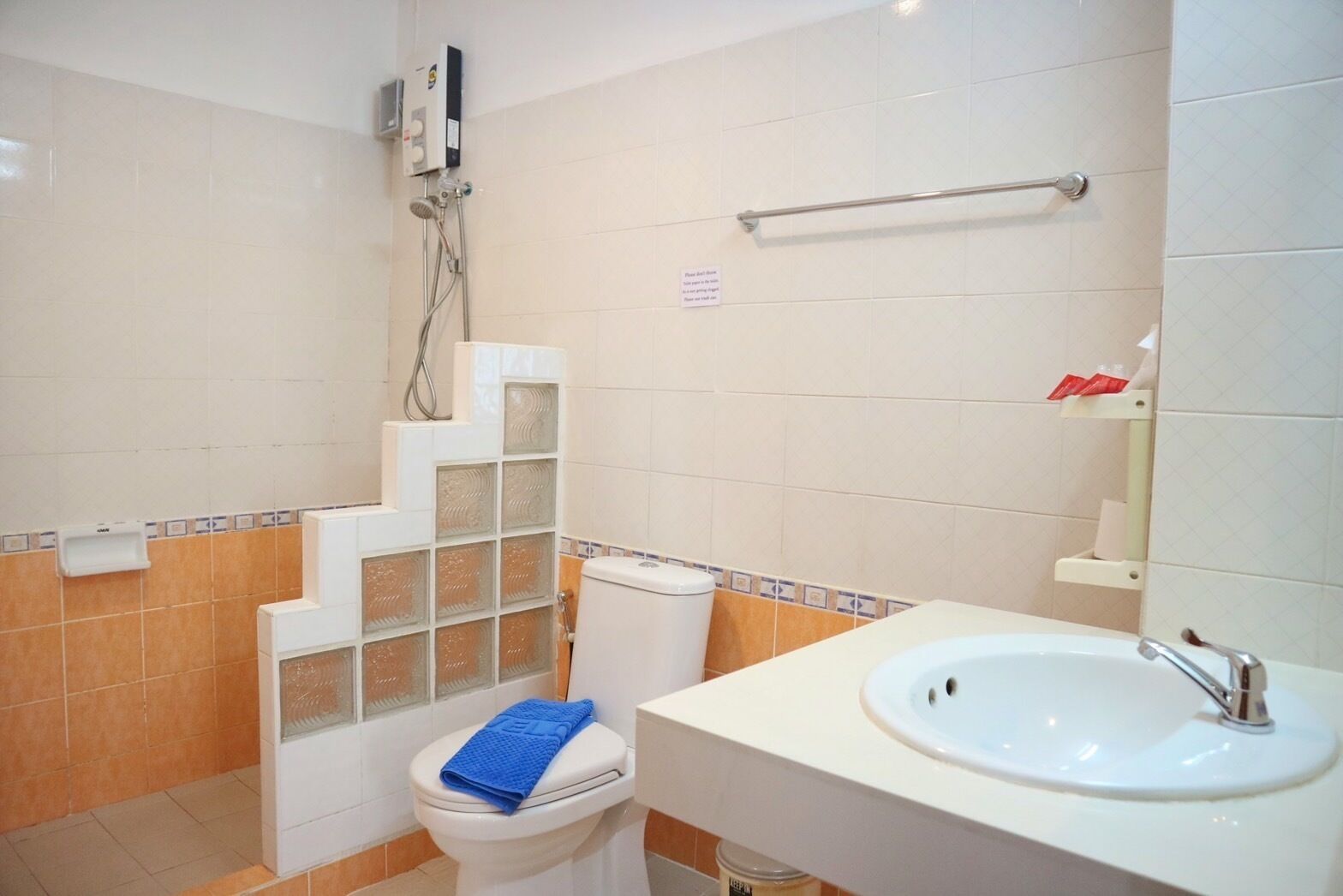 Photo - Sunshine Guest House