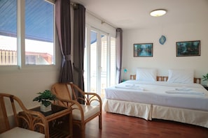 Comfort Double Room | In-room safe, individually decorated, individually furnished, desk - Sunshine Guest House (Hua Hin)