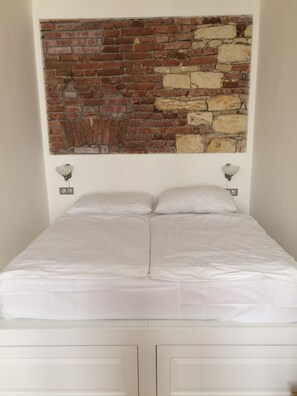 Superior Suite, 1 Bedroom, Kitchenette | 1 bedroom, desk, blackout drapes, iron/ironing board