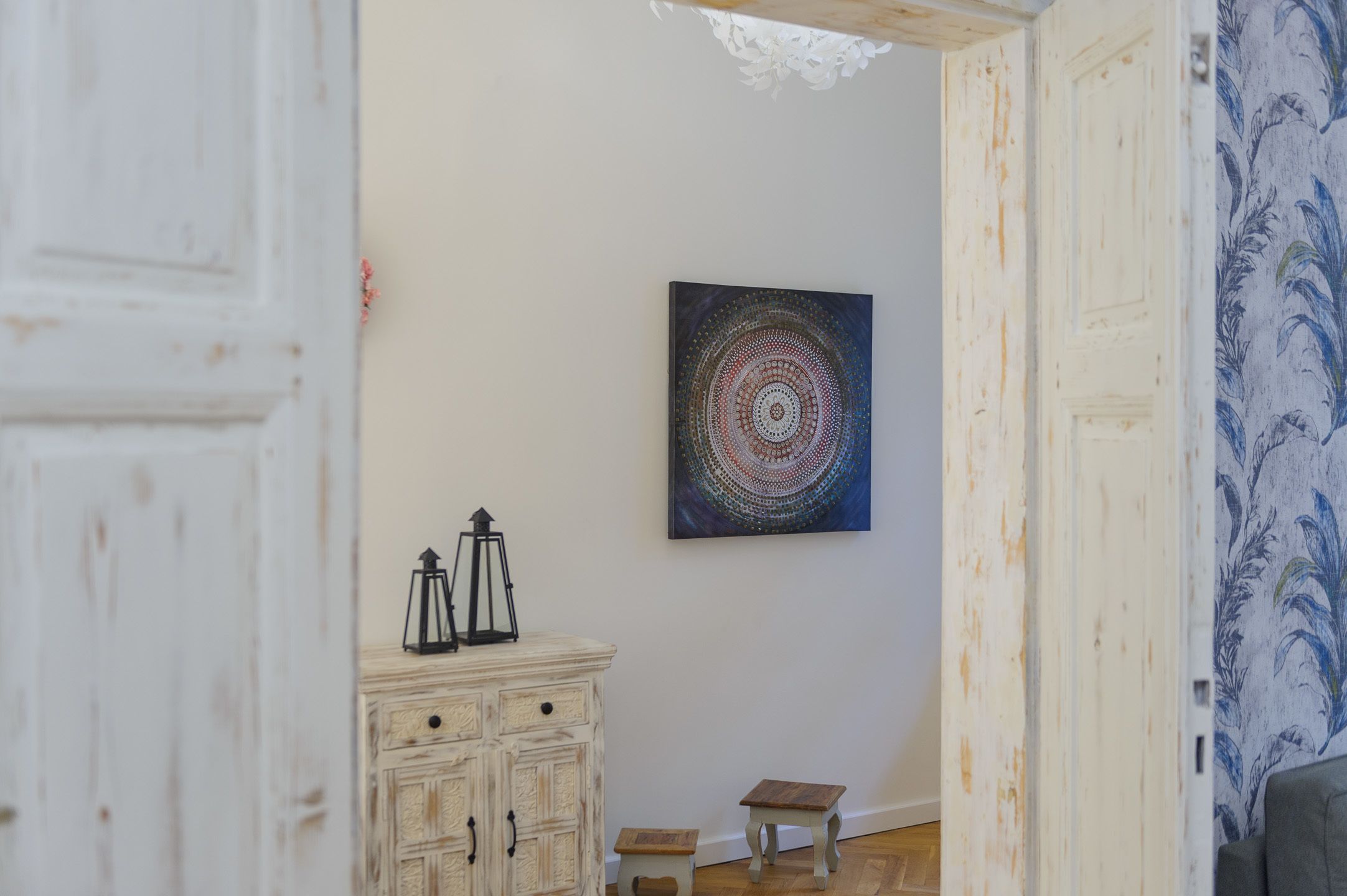 高级套房, 1 间卧室, 简易厨房 | 1 多间卧室、办公桌、遮光窗帘、熨斗/熨衣板