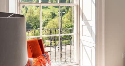 Destiny Scotland Chisholm Hunter Suites