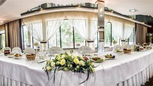 Indoor wedding - Hotel SANVIT Lake Resort & Spa (Okuninka)
