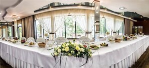 Indoor wedding - Hotel SANVIT Lake Resort & Spa (Okuninka)