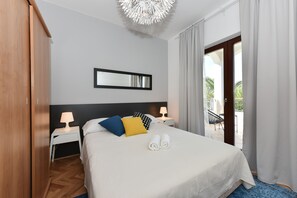 Two Bedroom Apartment Balcony, Pool view (A2) | 1 bedroom, in-room safe, desk, free WiFi - Mediterraneo Garden Apartments (Zadar)
