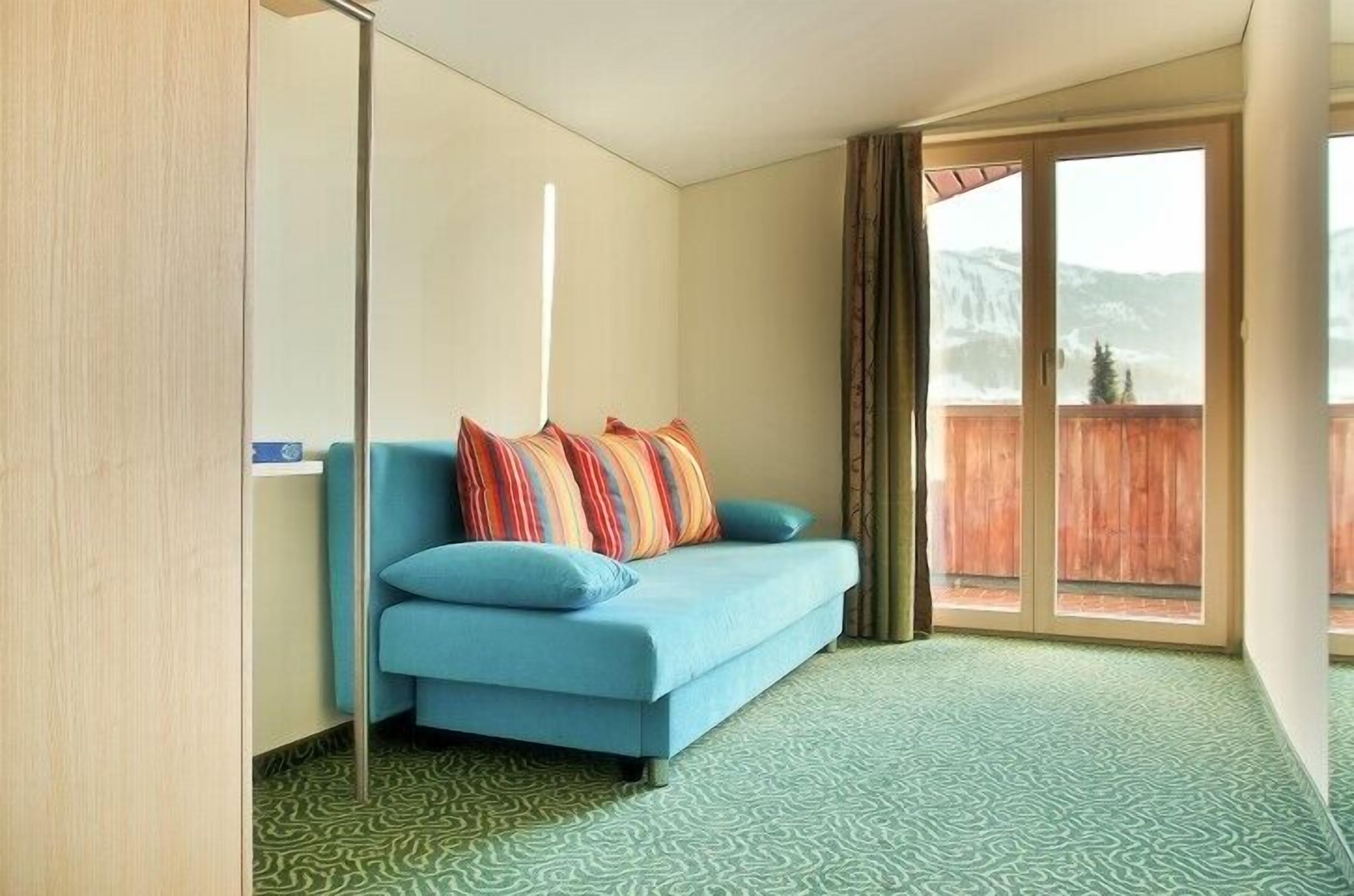 family room (panorama) | living area | flat-screen tv