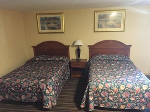 Free WiFi, bed sheets - Budget Inn (Cambridge)